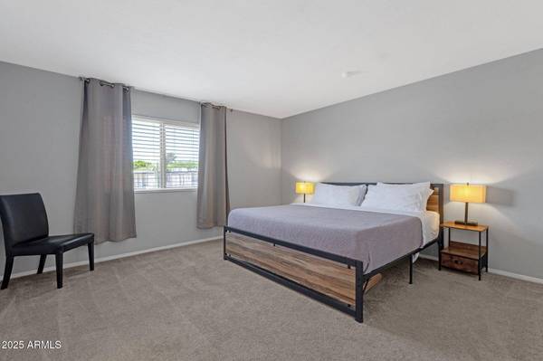 4918 N 74TH Street, Scottsdale, AZ 85251