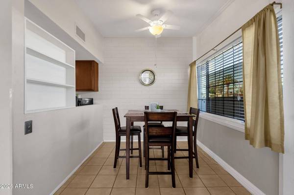 3202 N 67TH Place, Scottsdale, AZ 85251