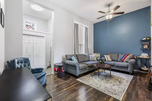 7 Westland RD #8, Okotoks, AB T1S 1Z1