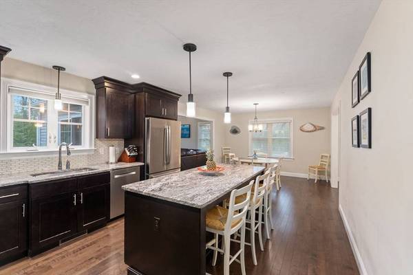 11 Winslow Way, Swansea, MA 02777