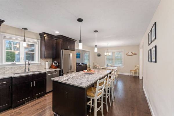 11 WINSLOW WAY, Swansea, MA 02777