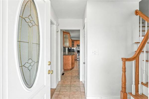 997 WEST SHORE RD, Warwick, RI 02889