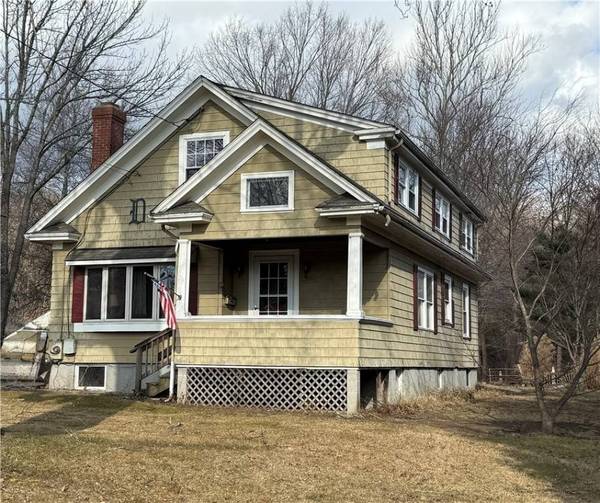 495 GREAT RD, Lincoln, RI 02865