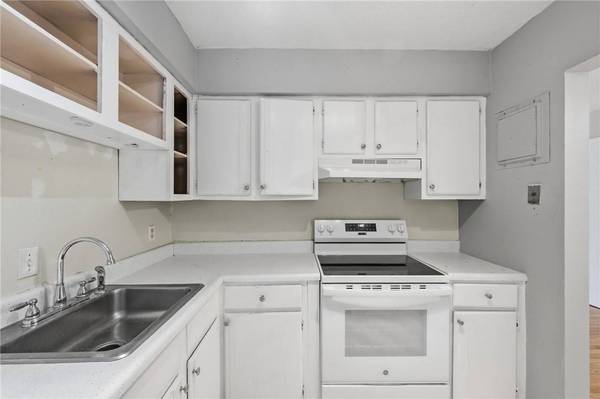 27 School ST #1N, Westerly, RI 02891