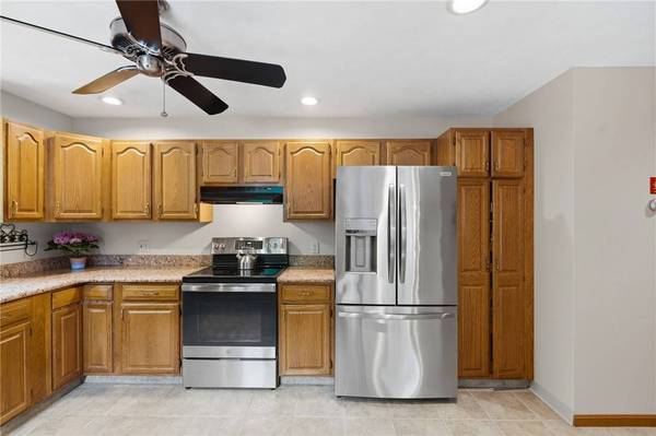 20 FOLLETT ST, North Smithfield, RI 02896