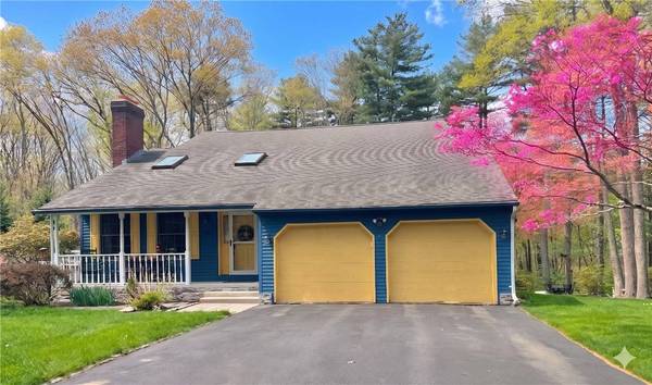 20 FOLLETT ST, North Smithfield, RI 02896