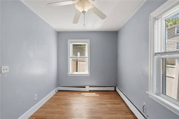 74 Veazie ST, Providence, RI 02908