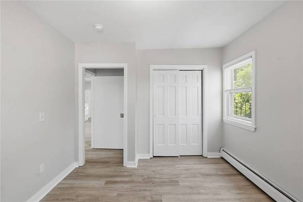 70 Veazie ST, Providence, RI 02908