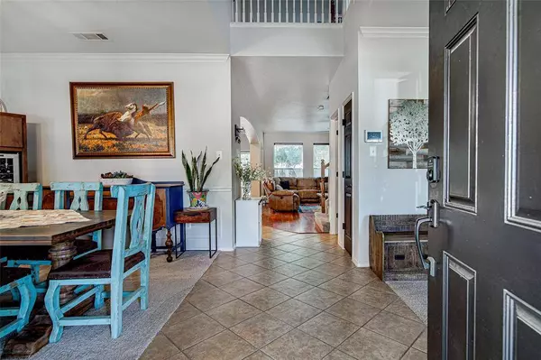 210 Forestridge Drive, Mansfield, TX 76063