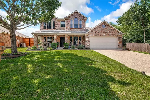210 Forestridge Drive, Mansfield, TX 76063