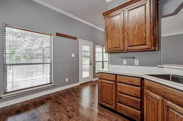 729 Mesa Vista Drive, Crowley, TX 76036