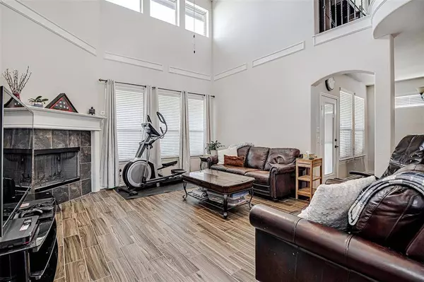 5100 Breezewind Lane, Fort Worth, TX 76123