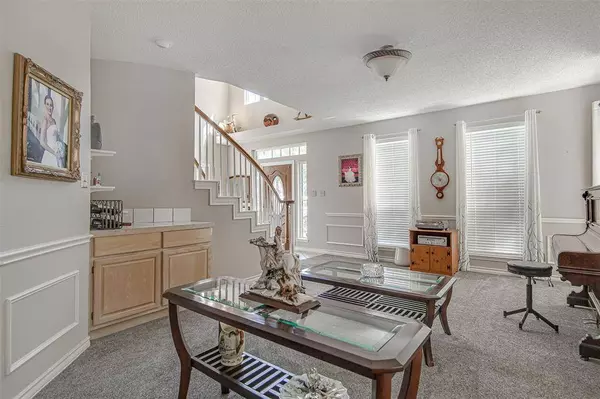 2703 Kingswood Court, Arlington, TX 76001