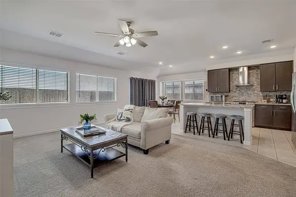 1109 Nighthawk Trail, Alvarado, TX 76009