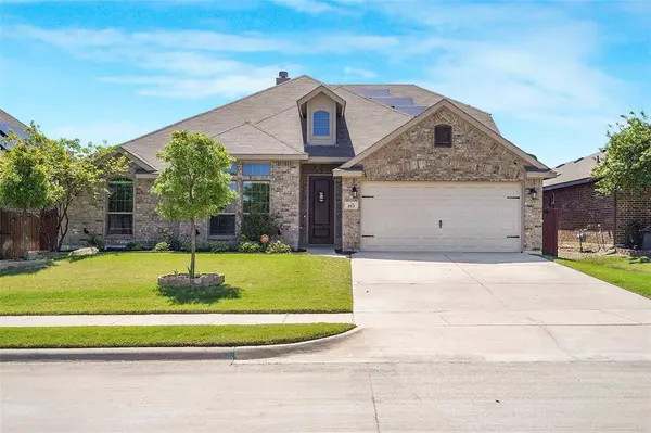 253 Cattlemans Trail, Saginaw, TX 76131