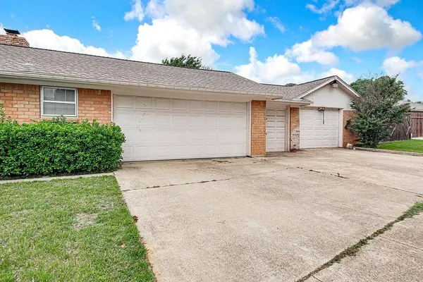 4053 Glenbrook Drive, Arlington, TX 76015