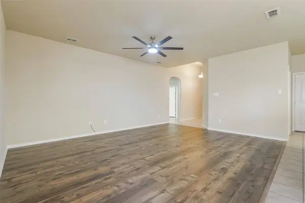 6353 Seagull Lane, Fort Worth, TX 76179