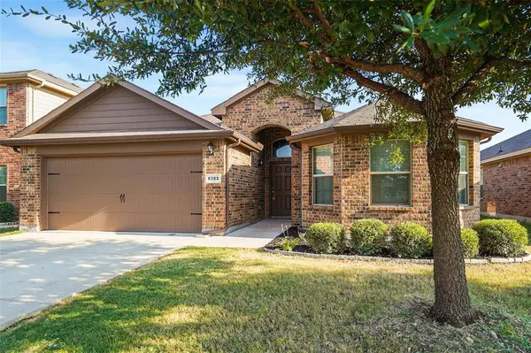 6353 Seagull Lane, Fort Worth, TX 76179