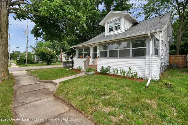 1730 Stirling AVE, Lansing, MI 48910