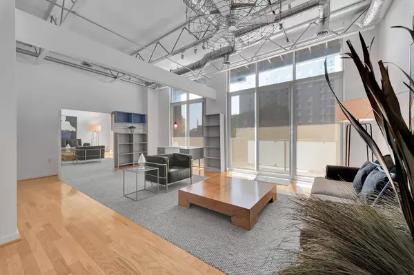 614 S Troy Street #109, Royal Oak, MI 48067