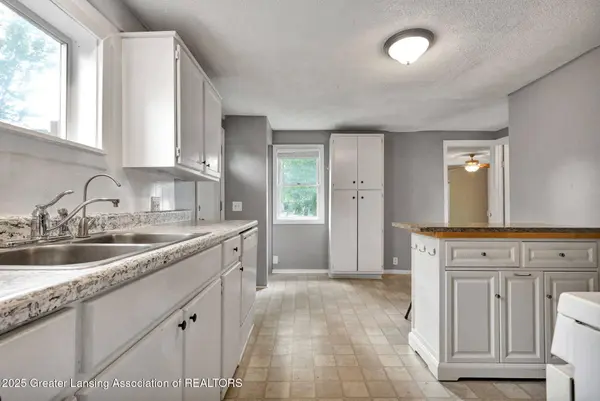 420 N Catherine ST, Lansing, MI 48917