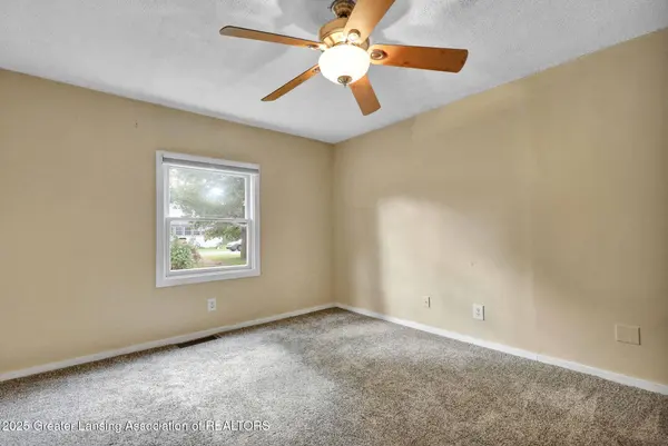 420 N Catherine ST, Lansing, MI 48917