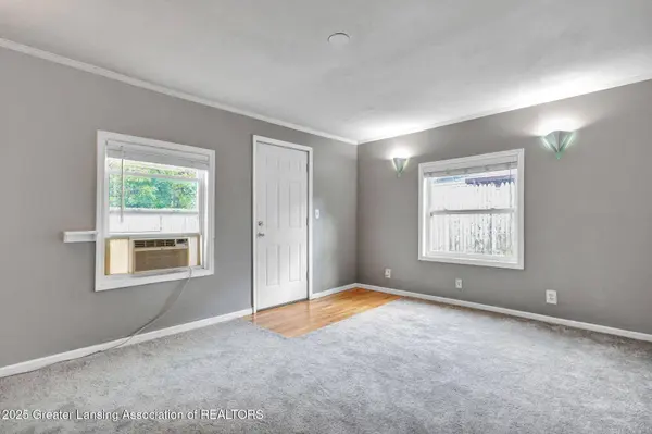 420 N Catherine ST, Lansing, MI 48917