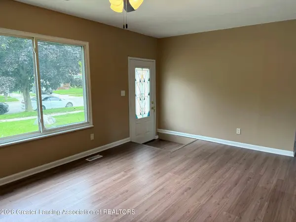 3613 Coachlight Common ST, Lansing, MI 48911