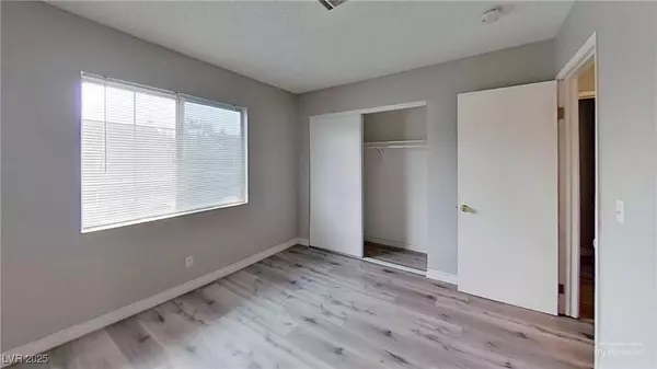 1956 Cosmic Drive, Las Vegas, NV 89115