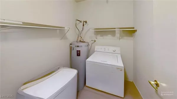 2141 Hussium Hills ST #102, Las Vegas, NV 89108