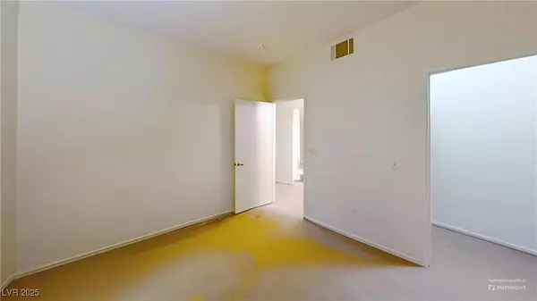 2141 Hussium Hills ST #102, Las Vegas, NV 89108