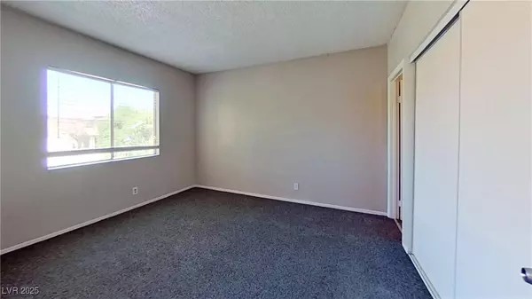 1920 Lirio WAY, Las Vegas, NV 89108