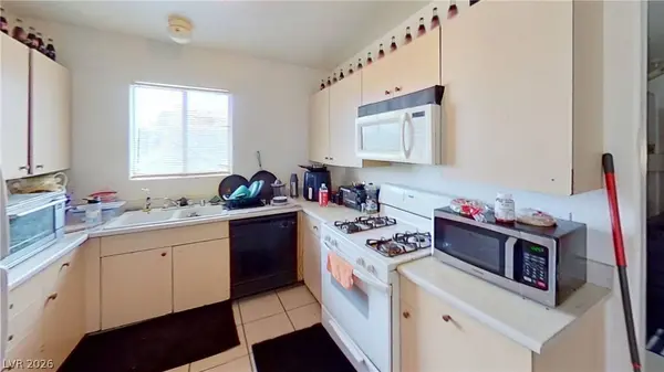 2101 Sun AVE, North Las Vegas, NV 89030