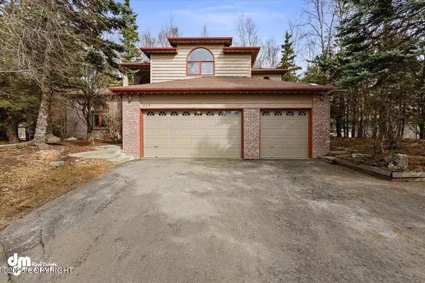 245 Botanical CIR, Anchorage, AK 99515