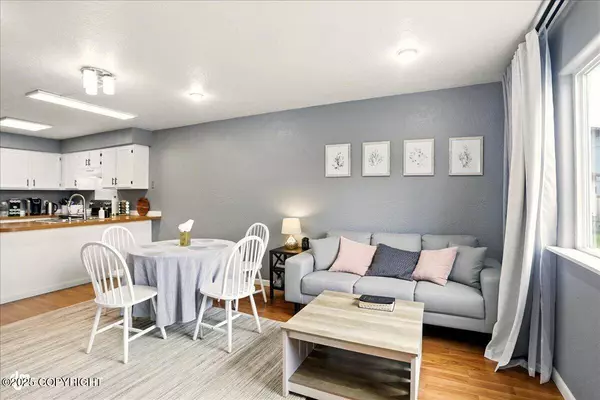 6301 Newt DR, Anchorage, AK 99507