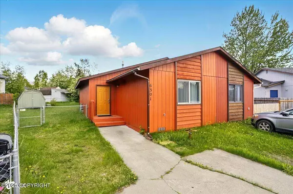 6301 Newt DR, Anchorage, AK 99507