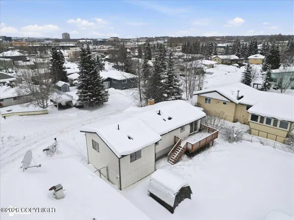 420 E 46th PL, Anchorage, AK 99503