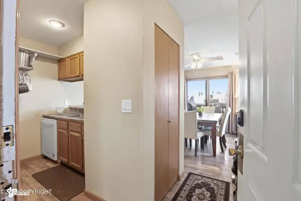2300 Sentry DR #E-102, Anchorage, AK 99507