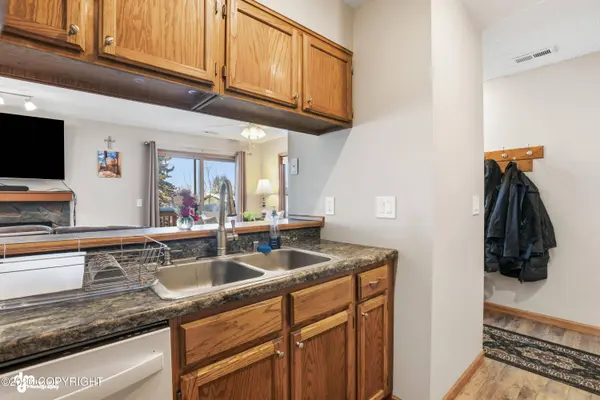 2300 Sentry DR #E-102, Anchorage, AK 99507