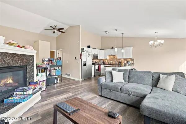 2969 Silver Chase CT #21, Anchorage, AK 99507
