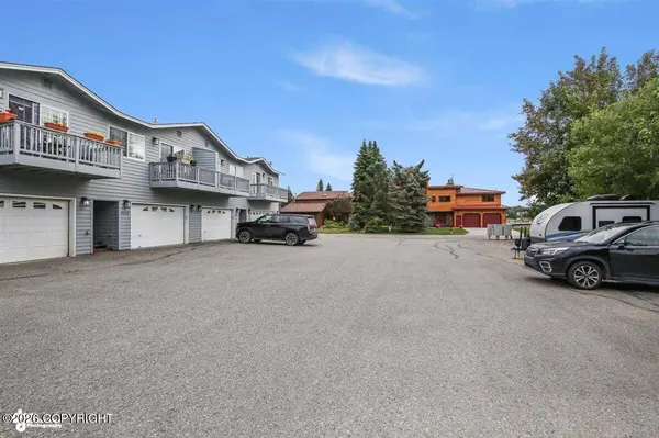 9327 Commons PL #27, Anchorage, AK 99502