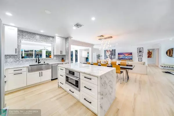 3820 NE 16th Ave, Oakland Park, FL 33334