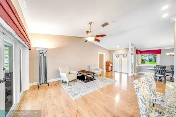 1581 NW 101st Ave, Plantation, FL 33322