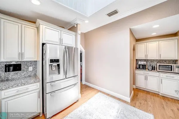 1581 NW 101st Ave, Plantation, FL 33322