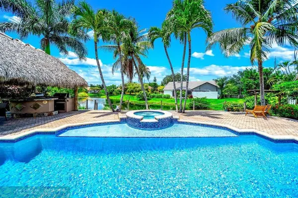 1581 NW 101st Ave, Plantation, FL 33322