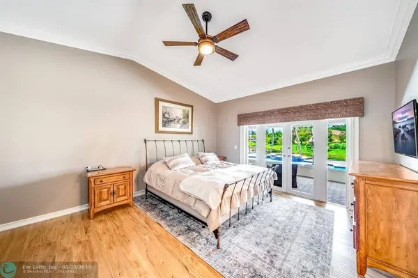 1581 NW 101st Ave, Plantation, FL 33322