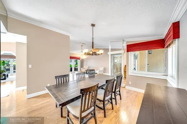 1581 NW 101st Ave, Plantation, FL 33322