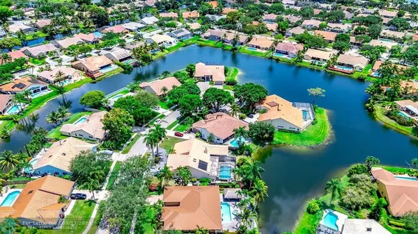 1581 NW 101st Ave, Plantation, FL 33322