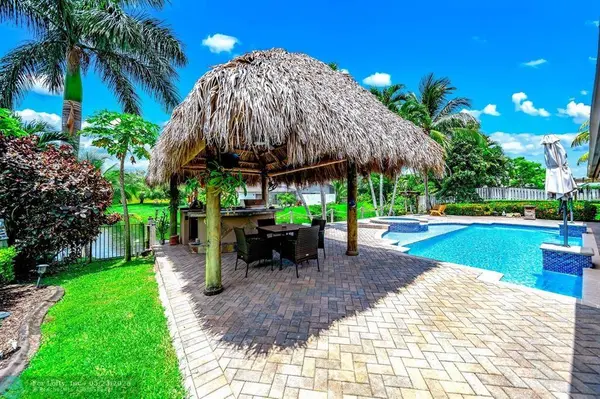 1581 NW 101st Ave, Plantation, FL 33322