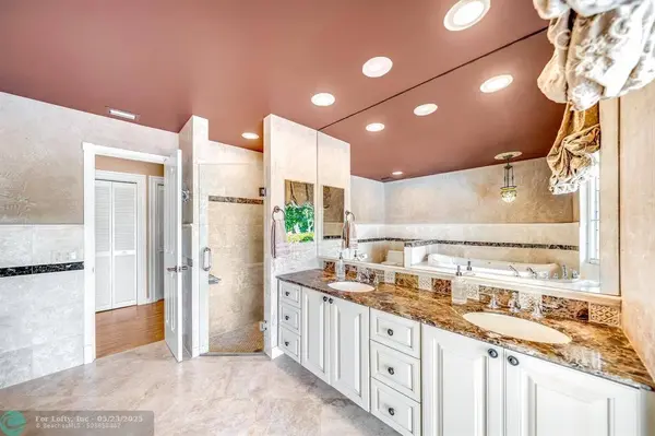 1581 NW 101st Ave, Plantation, FL 33322